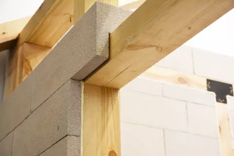 Nadproże nad drzwi 90 cm: Jak wybrać i uniknąć błędów?